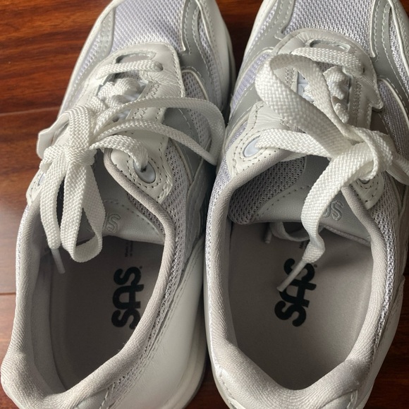SAS women's Tour Mesh lace-up sneakers white leather walking shoes Size 6.5 - Picture 12 of 14